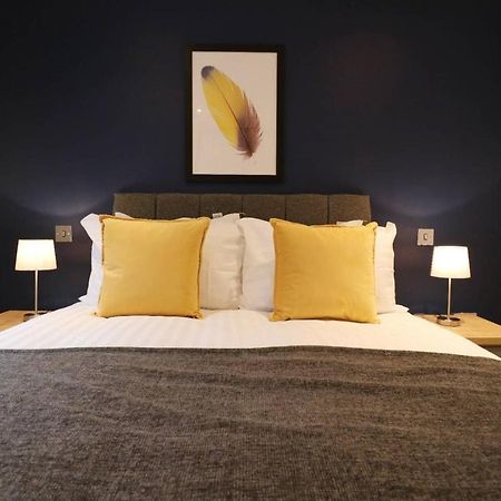 Heart Of Leeds City Centre Living - Sleeps 6 Apartment Exterior photo